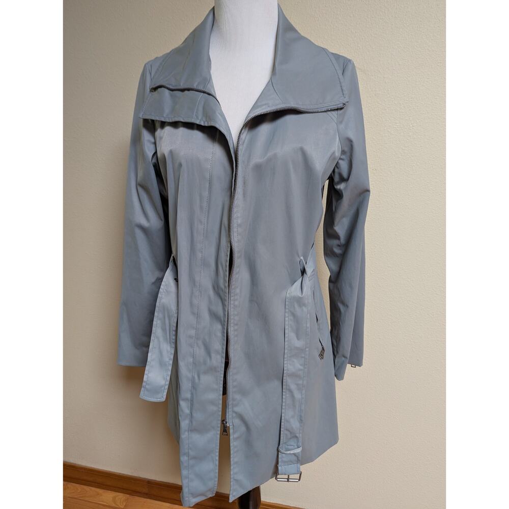 Women’s Gray Trench Coat | Belted | Patterned Lining | Zip Closure | Mid-Length